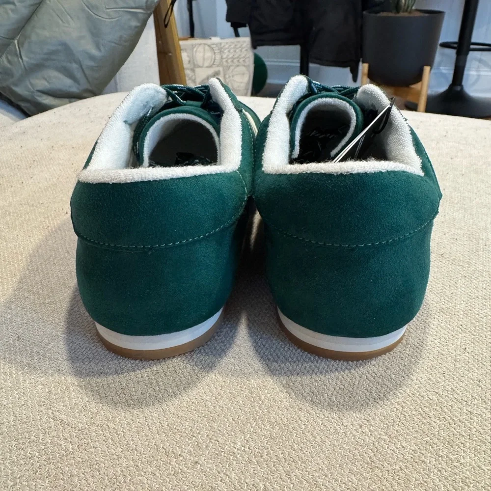 Steve Madden NYC Women's Low Top Faux Suede Sneakers, Emerald Green, Sz 10, NWT - Picture 6 of 9